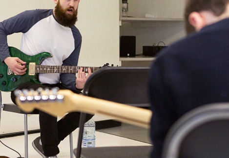 <b>Teaching Level 4 Online</b>